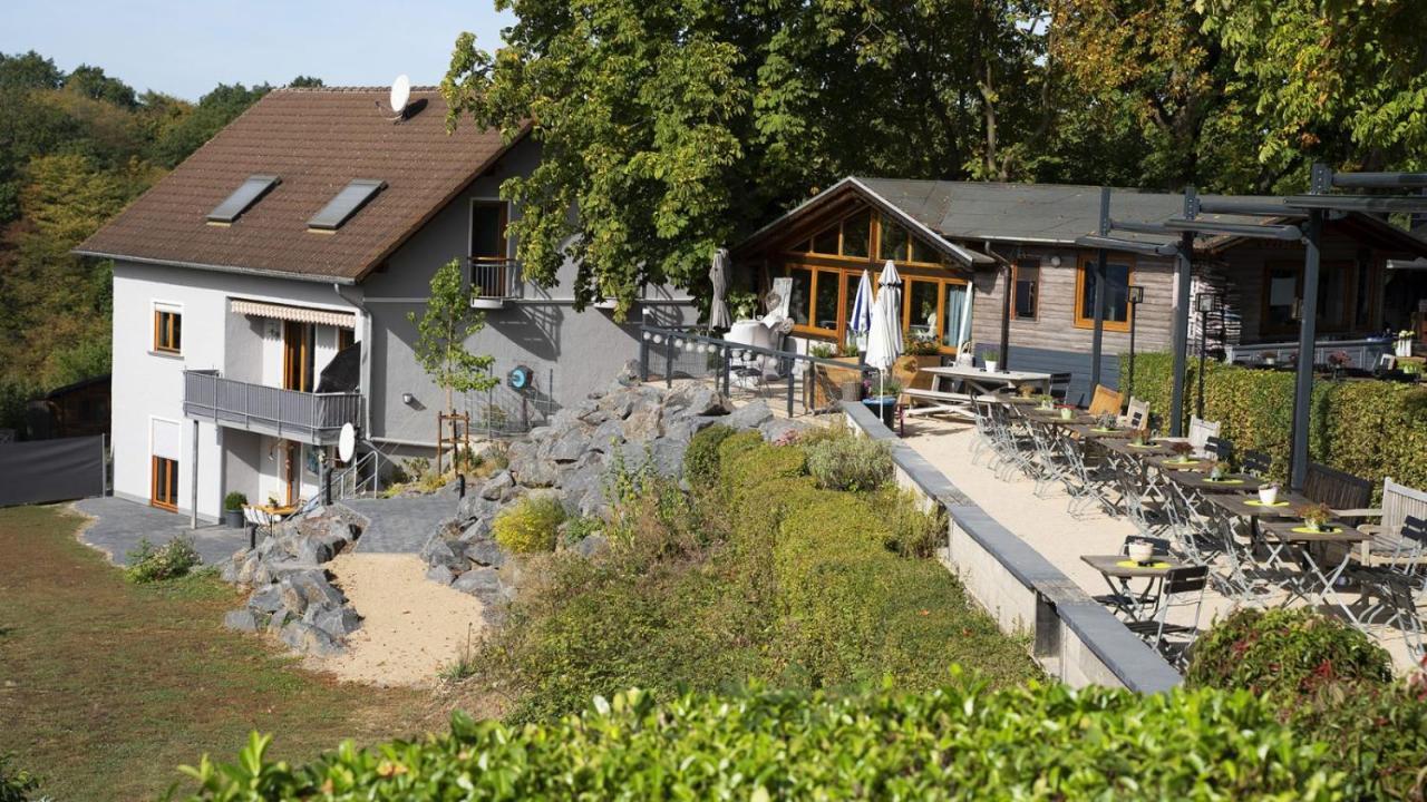 Wohnfuehloasen In Laendlicher Idylle Weitersburg Exterior photo